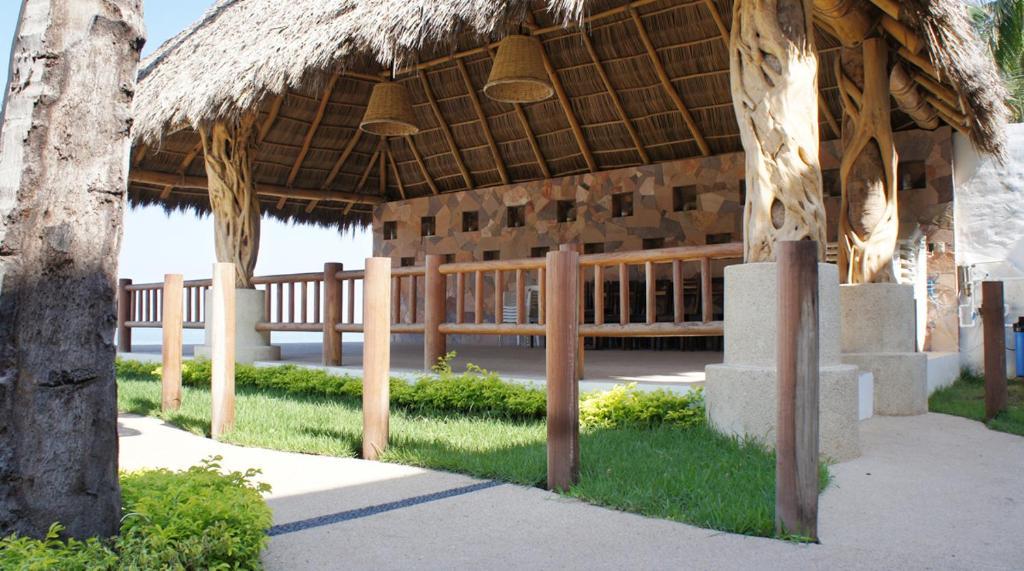 Akan Resort Los Ayala Exterior photo