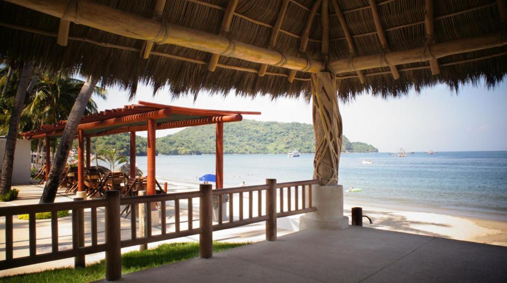 Akan Resort Los Ayala Exterior photo